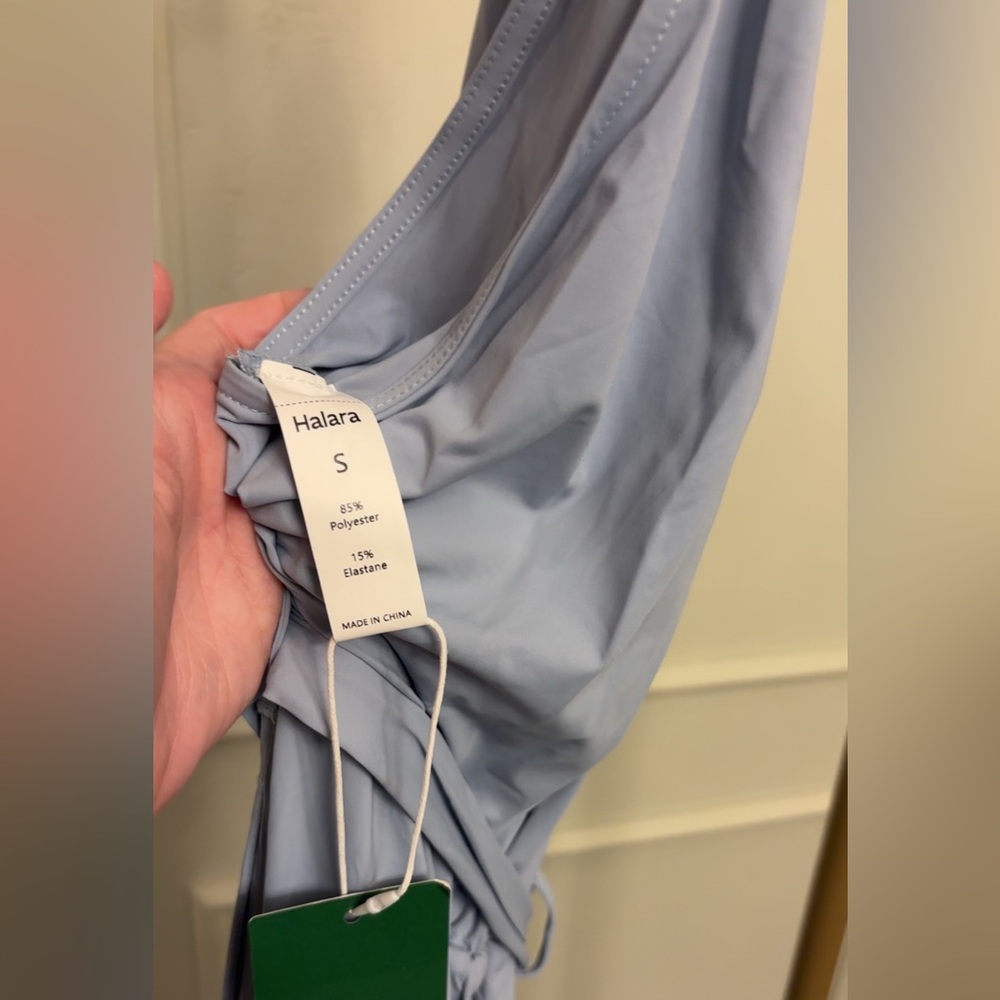 Halara Jumpsuit Small NWT Sleeveless Tie Back Belted Pocket Cut Out MSRP $89.95 - Picture 4 of 6
